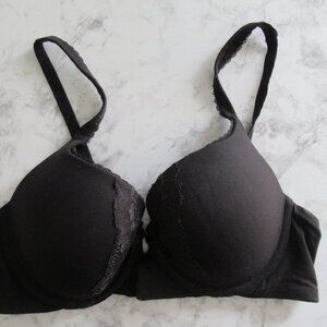 Victorias Secret Bra 34D Black Padded Perfect Coverage Underwire